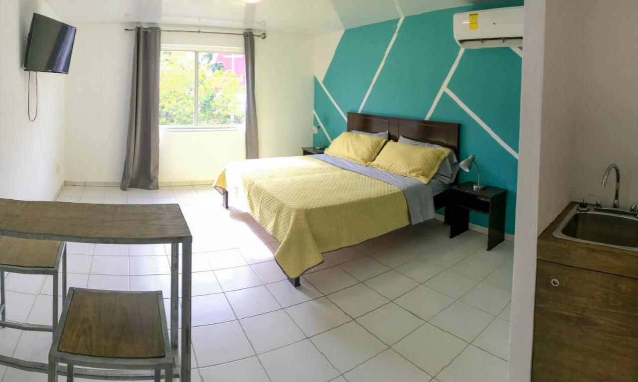Dona Clara Vacation Apartments Oranjestad Exterior foto